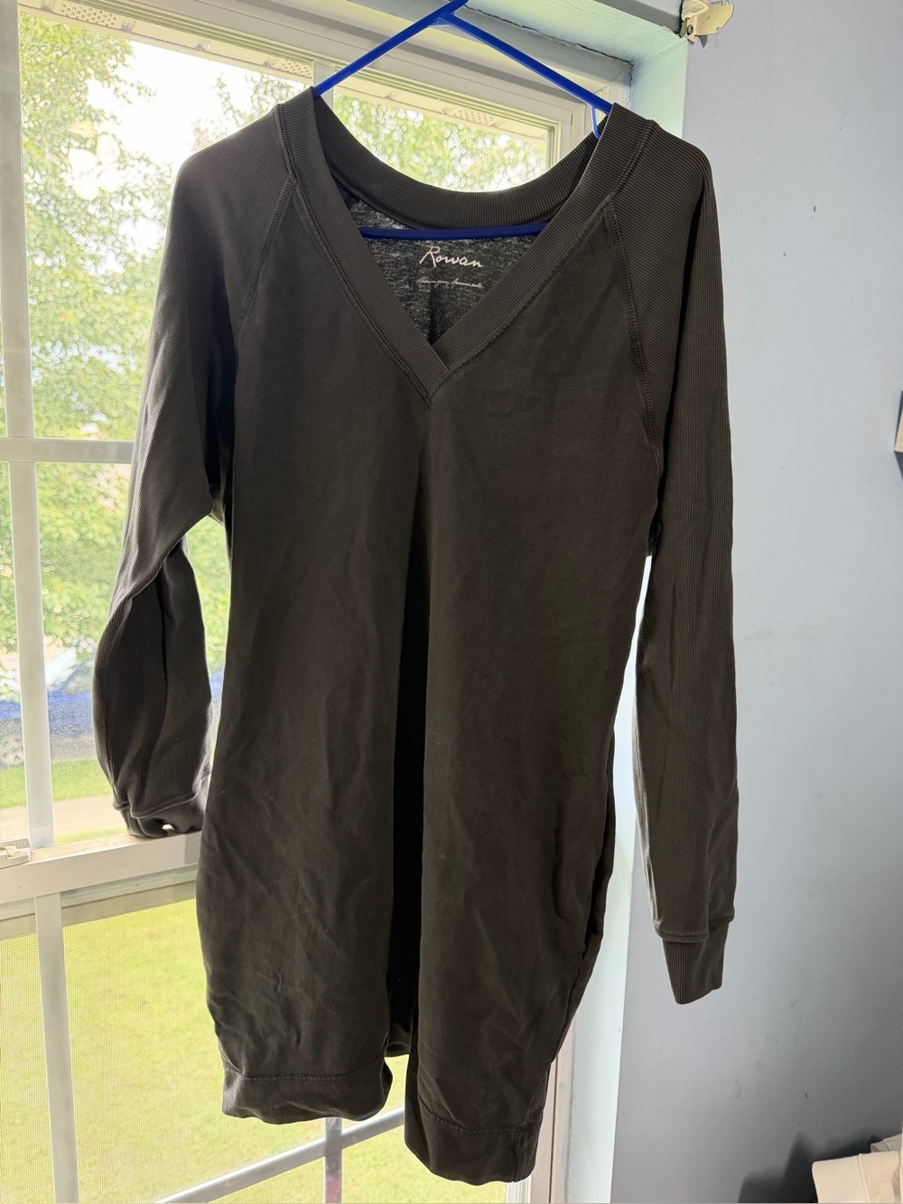 Raven Long Sleeve V-Neck Pullover Sweatshirt dress - gray